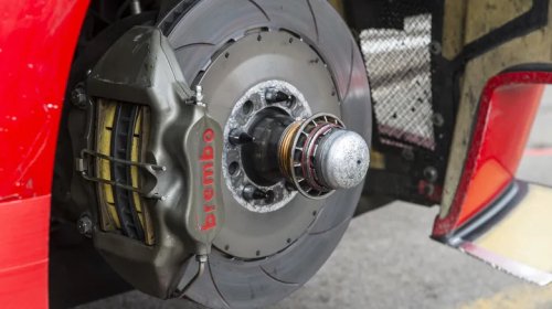 Fixed Vs. Floating Calipers: What's The Difference & How Does It Affect Brake Performance?