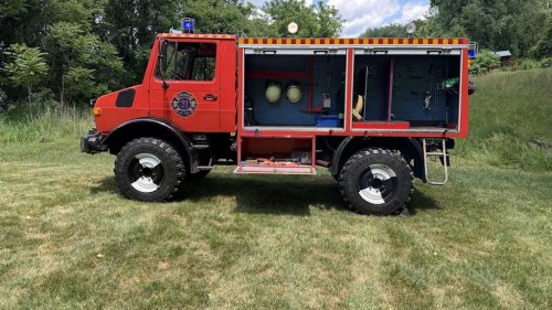 1987 Mercedes-Benz Unimog 1300L For Sale With Portal Axles, Triple Lockers, And Ex-Fire Service History