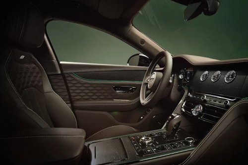 Bentley, Bentley Flying Spur, Bentley's New Flying Spur Is an Uber-Sedan That Caters to Drivers and Passengers Alike
