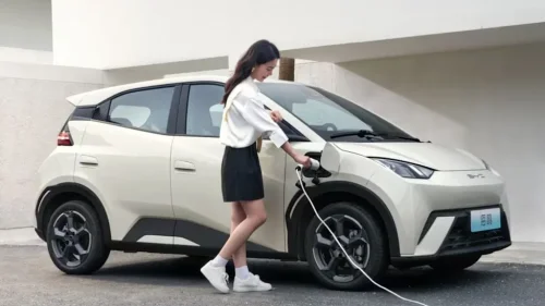 EVs Only Lose 7% Range In 3 Years... And Sometimes Close To 60% Of Their Value
