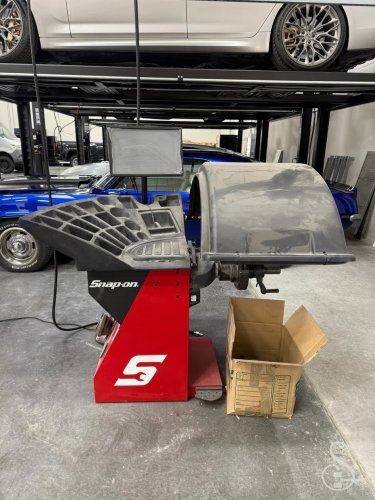 Sports Cars and Snap-On: Casino Magnate’s Estate Auction Is an Automotive Jackpot