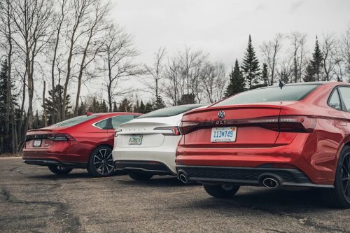 EV, Hybrid, or Gas Car: What’s Best for a Road Trip?