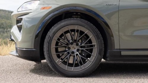 Porsche, Porsche Cayenne, Porsche's Cayenne Electric Embraces What Rival Fully Electric SUVs Try To Hide