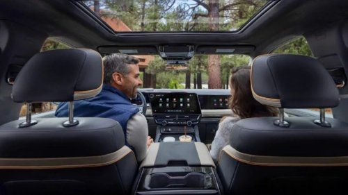 GM, Great News: GM Isn't Giving Up On Apple CarPlay And Android Auto After All