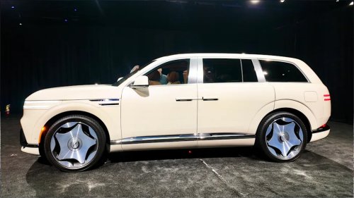 Genesis, I thought the Genesis GV90's pillarless coach doors were a concept fantasy — I was completely wrong