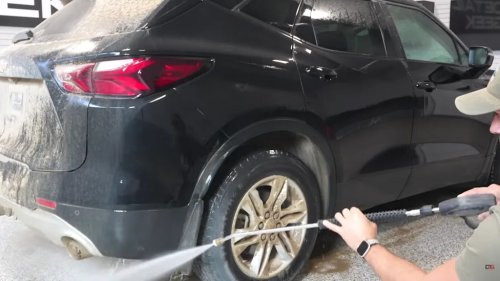 Disgusting Chevy Blazer Gets Cleaned Up And Restored To Near-Pristine Condition