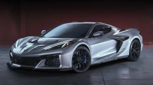 GM, Chief Engineer Explains Why GM Ditched The Corvette's Fuel Door Lock