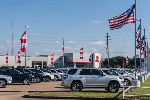Toyota, Toyota Crown, GM, Toyota Might Steal GM’s US Sales Crown Thanks to Hybrids: TDS
