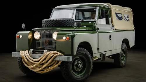 Daniel Craig and Rachel Weisz’s 1959 Land Rover 109 Series II in Photos