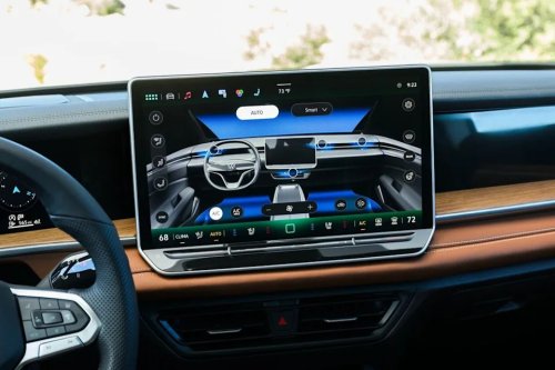 Volkswagen, Volkswagen Tiguan, A Software Error Can Randomly Shut Down 50,000 Volkswagen Tiguan SUVs