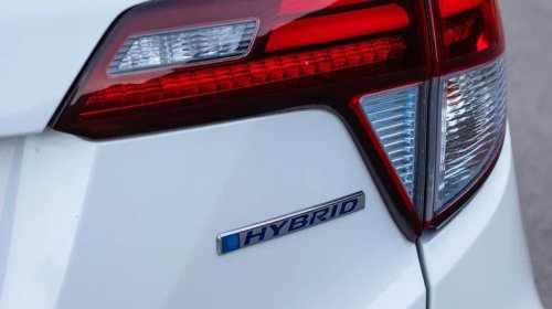 4 Discontinued Cars Automakers Are Bringing Back In 2026 And Beyond
