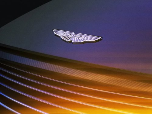 Aston Martin, Aston Martin Thinks About a Manual Return, Ferrari-Style