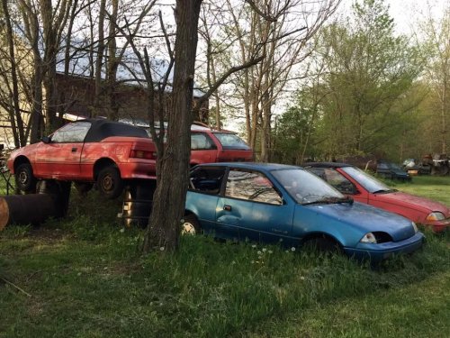 An Ohio Seller Wants $5,000 for 14 Geo Metros, Rust and Rare Convertibles Included