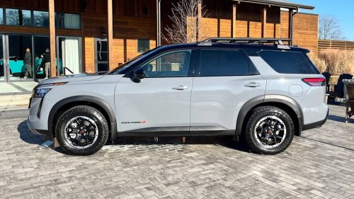 Nissan, SUV, Lincoln, This $40,000 Nissan SUV beats a $57,000 Lincoln on fuel economy and towing