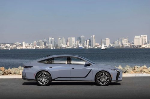 Lexus, Lexus ES, 2026 Lexus ES First-Drive Review: An Honest Luxury Sedan, Now in EV and Hybrid Flavors