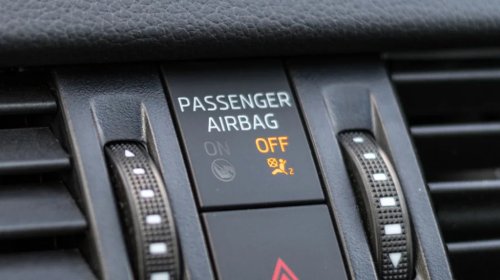The Reason Why Passenger Airbags Have An On/Off Switch