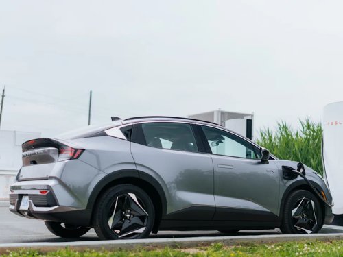 Mitsubishi, SUV, Mitsubishi’s New Electric SUV Solves One Annoying Charging Problem