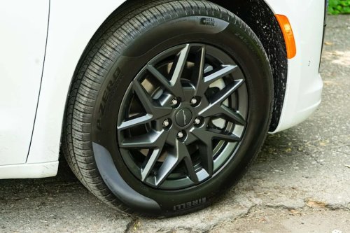 Chrysler, 2027 Chrysler Pacifica Review: New Style, Same Tricks