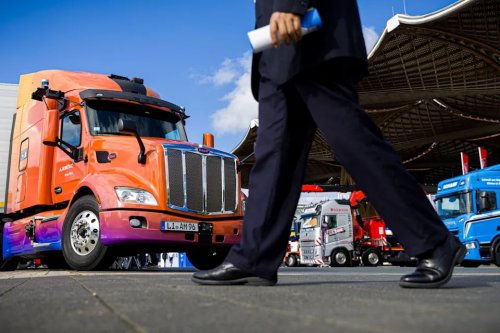IAA fair in Hanover: China's electric trucks take on European giants