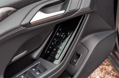 Audi, SUV, Audi CEO Admits New Flagship SUV Almost Got Those Electronic Door Handles Nobody Asked For