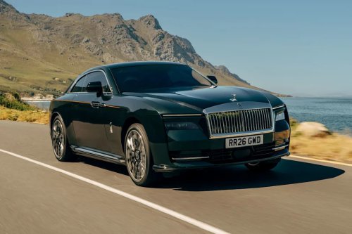 New Rolls-Royce Spectre boosts power and claims 390-mile range