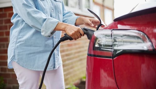 EV owner wants a charger with no app, and drivers point to 'dumb' units that just work