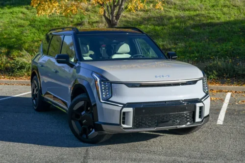 Hyundai, Hyundai Ioniq, Kia EV9, Kia, Hyundai Ioniq 9 vs. Kia EV9: Which 3-Row EV is Best For Your Family?