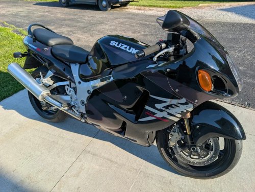 All-Stock 11,900-Mile 2004 Suzuki Hayabusa Is Down to Its Final Hours at No Reserve