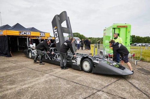 JCB’s 1,600-HP Hydrogen Car Prepares For Bonneville Speed Record