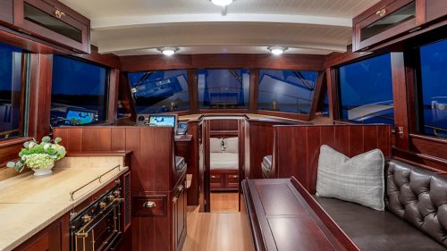 This New 42-Foot Yacht Combines Classic New England Style With Modern Tech