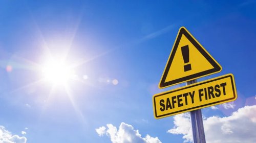 Why Do Some Speed Limit Signs Have Flashing Yellow Lights?