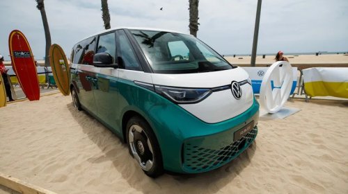 Ranking All 5 Current Production Minivans According To Which One Is Fastest