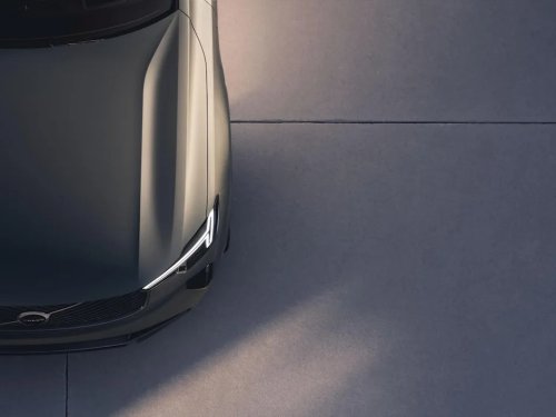 View Photos of the 2028 Volvo XC90 Hybrid