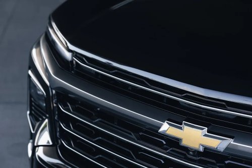 View Exterior Photos of the 2027 Chevy Traverse High Country