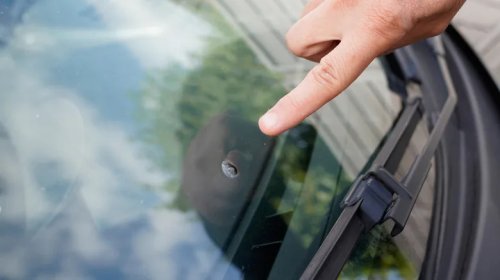 Can You Use Super Glue On A Cracked Or Chipped Windshield?