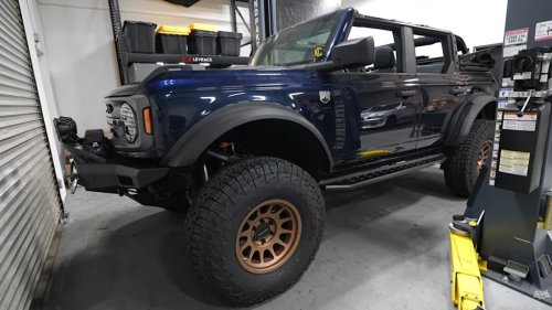 YouTubers Turn Ford Bronco Into Proper Off-Road Vehicle
