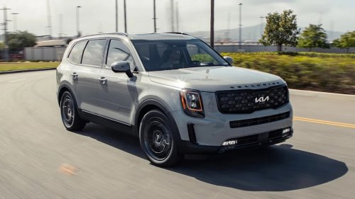 Kia Telluride Recall Fix Failed, 450,000+ SUVs Need to Park Outside