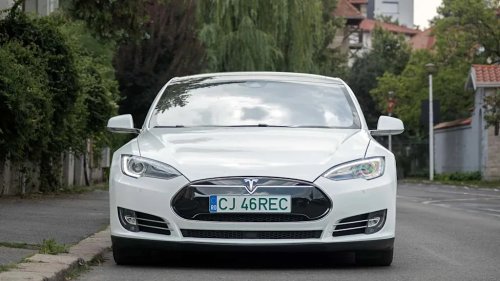 Used Tesla Model S Prices Have Fallen Dramatically. But Their Batteries Are Holding Up Great