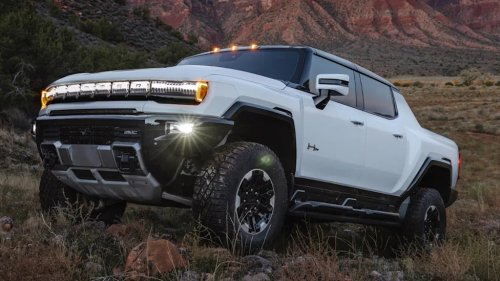 GM, GM Dealerships Are Having 'Clearance Sales' To Get Rid Of Electric Trucks