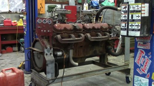 What Makes Diesel Engines Ideal For Long-Haul Trucking? (And Are There Any Gas-Powered Semis?)