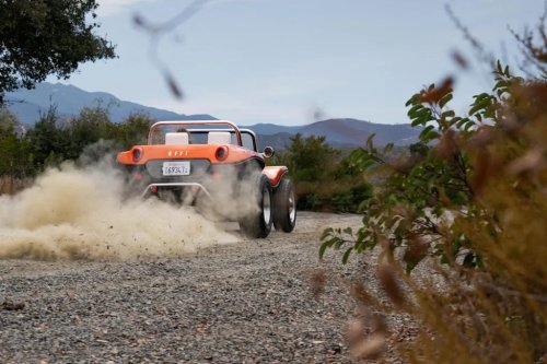 We’re the First to Drive the New Meyers Manx 2.0, an Electric Buggy with Gloriously Vintage Vibes