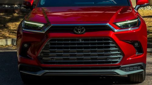 Toyota Drops Unbelievable Grand Highlander Lease Deals For August