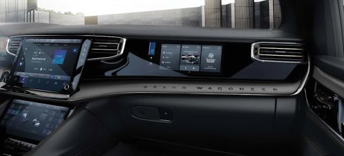 People Think Passenger Screens Are (Unsurprisingly) Useless