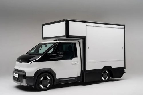 Kia’s Crowd-Favorite Van Just Got a Whole Lot More Versatile