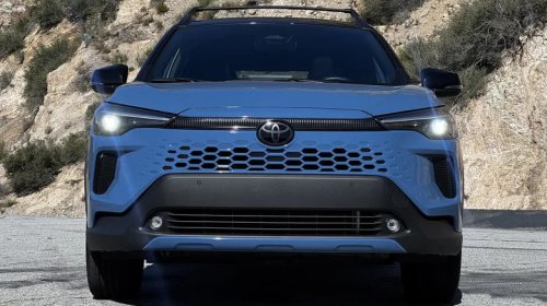 Toyota, Toyota Corolla Cross, Toyota Corolla Cross Hybrid, If You Must Buy A 2026 Toyota Corolla Cross, Do Yourself A Favor And Get The Hybrid