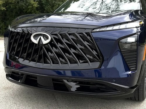 I Drove the 2027 Infiniti QX65 Autograph. It Isn't the Bionic Cheetah I Hoped For