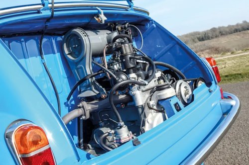 Fiat, Life’s a beach aboard this Fiat 600 Jolly!