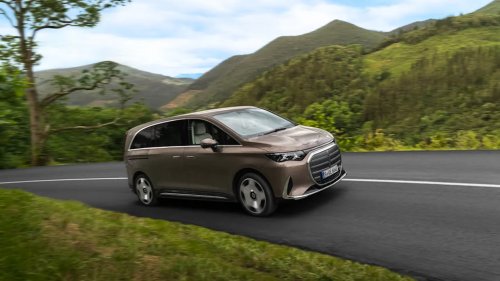The Mercedes-Benz VLE in Photos