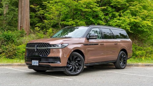 2026 Lincoln Navigator vs. 2026 Jeep Grand Wagoneer: I Drove Both Massive Luxury SUVs—Here's My Honest Comparison Review