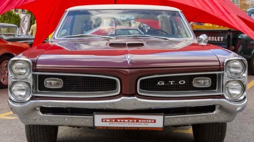 15 Of The Most Iconic American Cars Ever Made